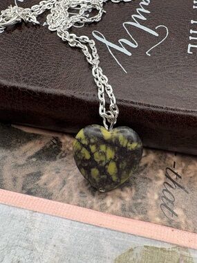 Vintage Handmade Moss Agate Heart Necklace Stainless Steel Chain